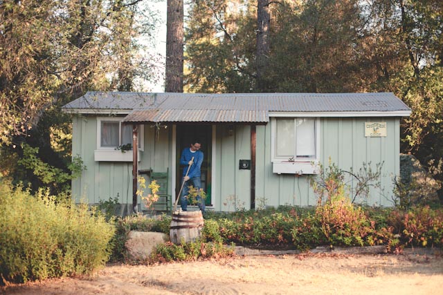 Meadow Creek Ranch in Mariposa - The cat, you and us