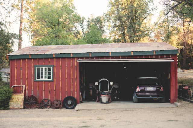 Meadow Creek Ranch in Mariposa - The cat, you and us