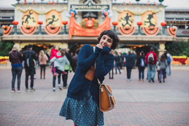 Disneyland Paris Halloween - The cat, you and us