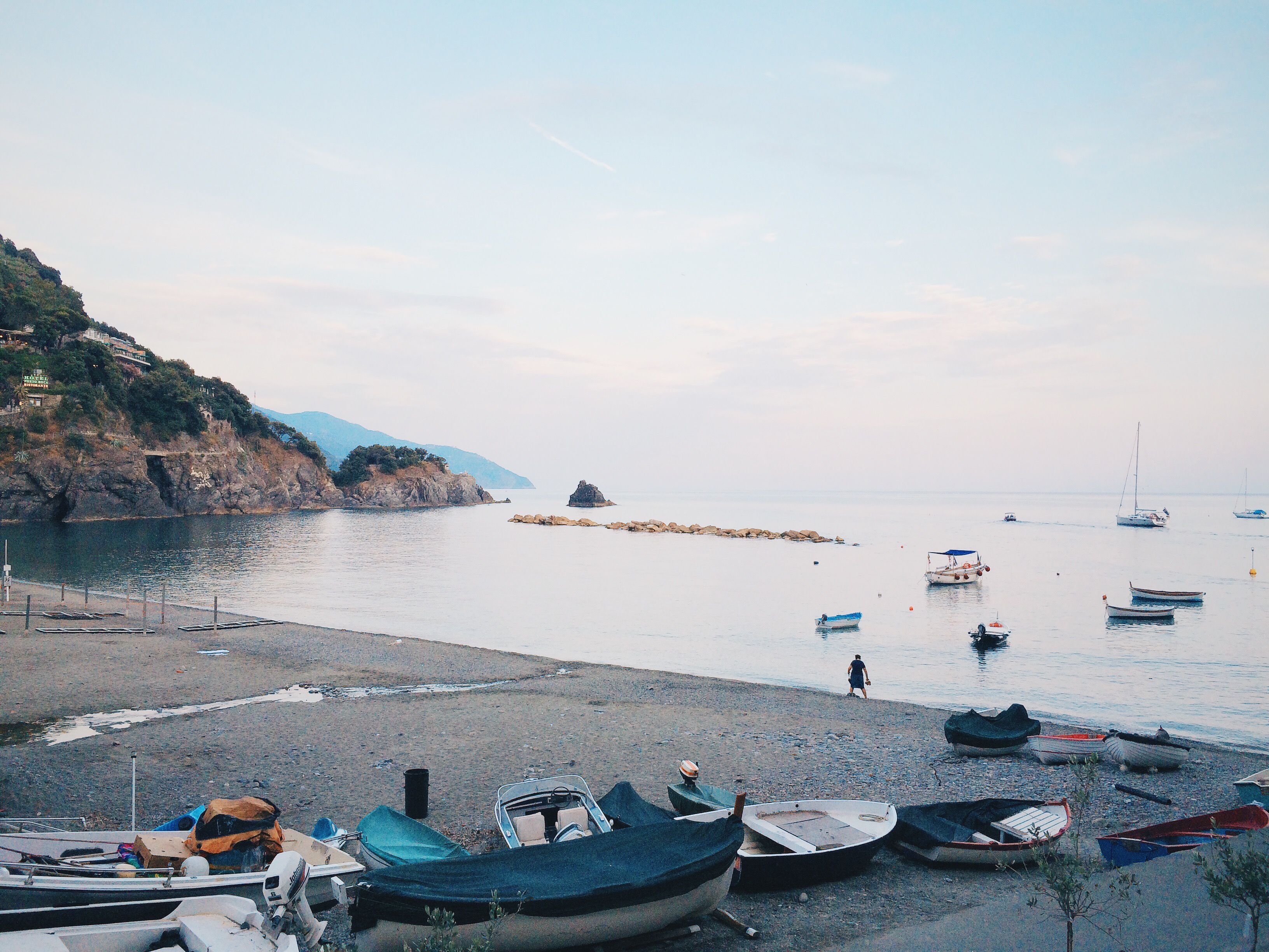 Cinque Terre: the sneak peek - The cat, you and us