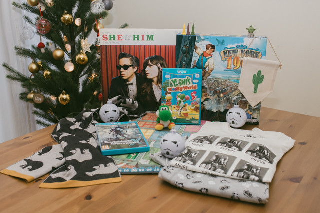 His Christmas gift Haul 2015 - The cat, you and us