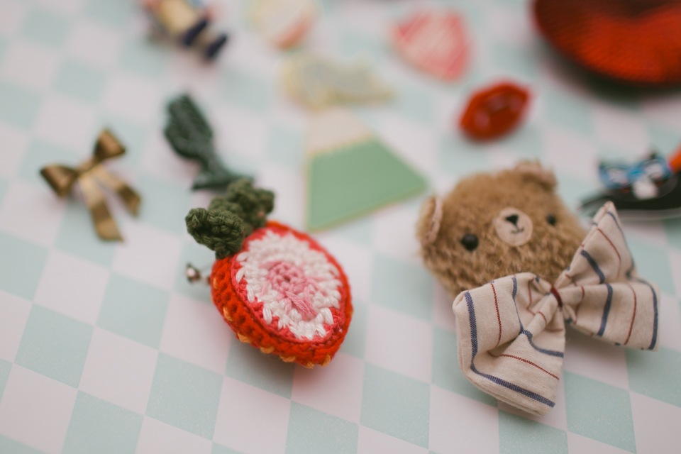 Strawberry brooch by Ice Pandora - The cat, you and us