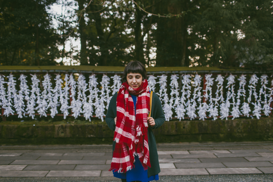 Hakone shrine - The cat, you and us