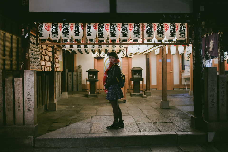 Dotonbori temple - The cat, you and us