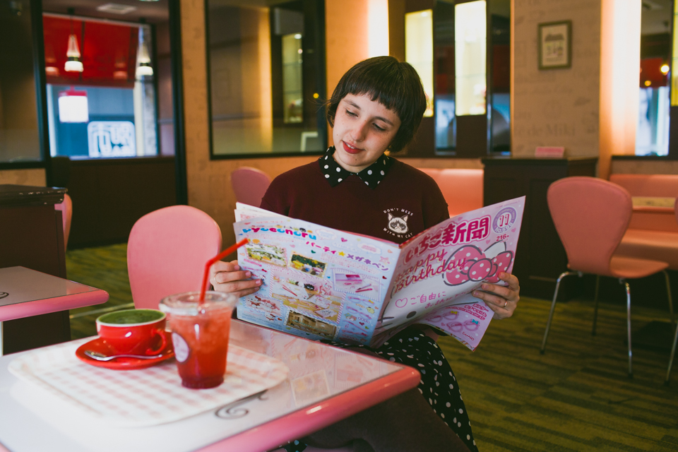 Hello Kitty Café Himeji - The cat, you and us