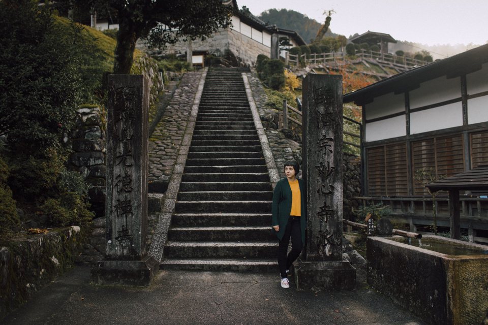 Tsumago in the morning - The cat, you and us