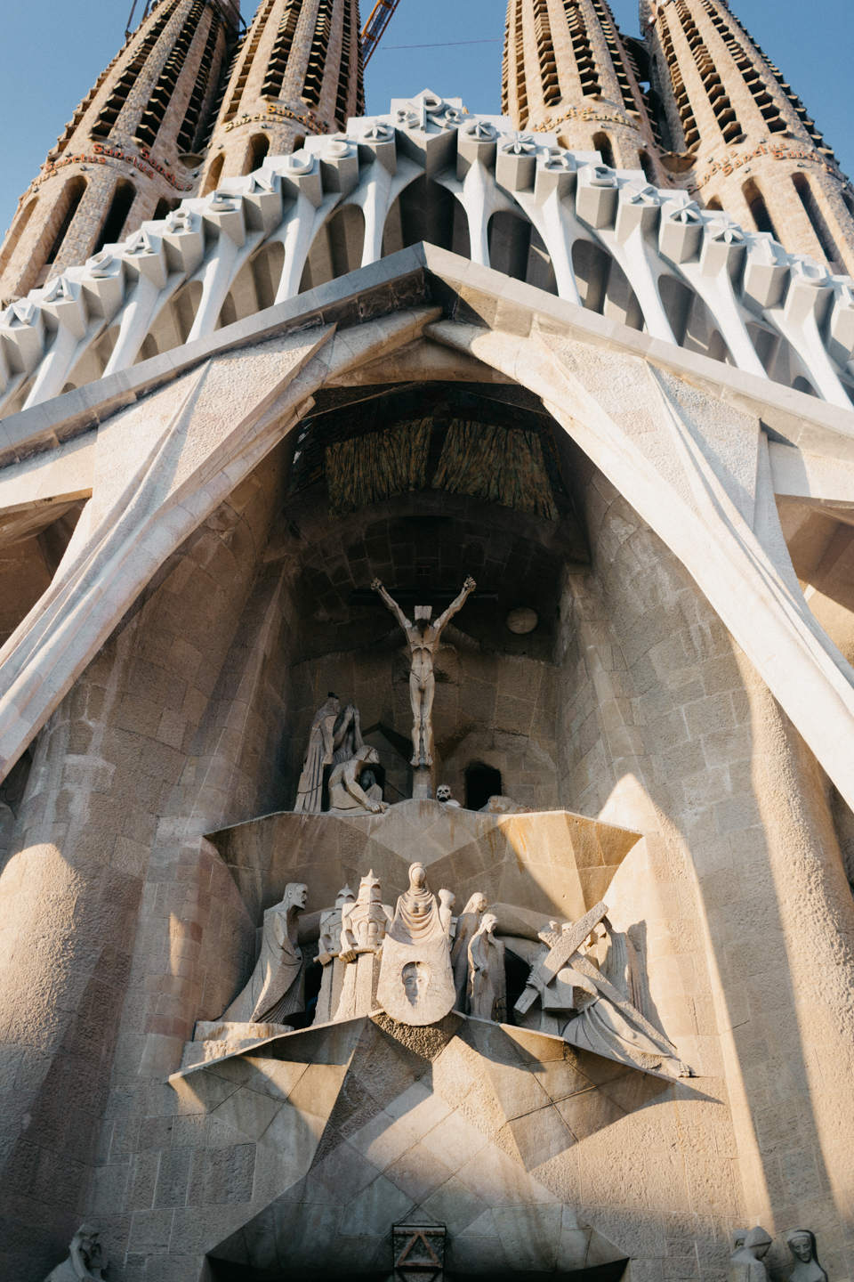 Sagrada Familia back entrance - The cat, you and us