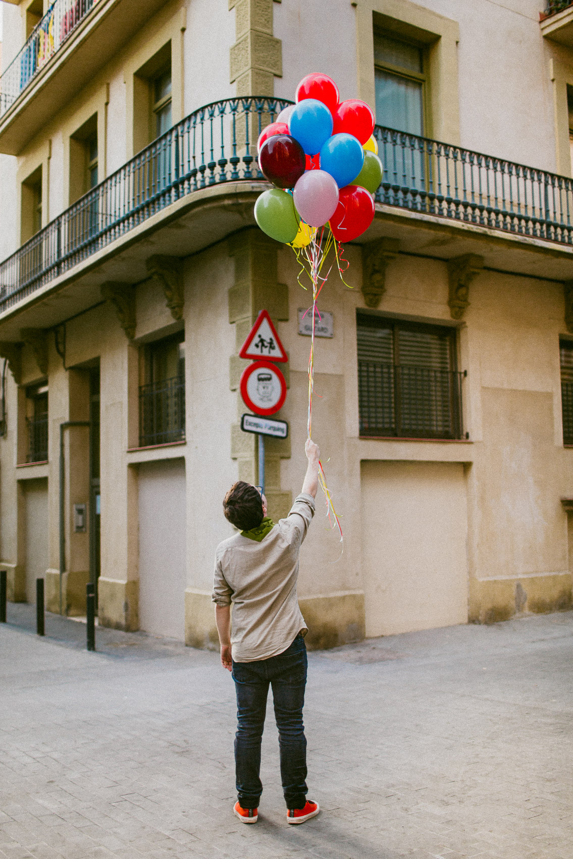 Up inspired photoshoot - The cat, you and us