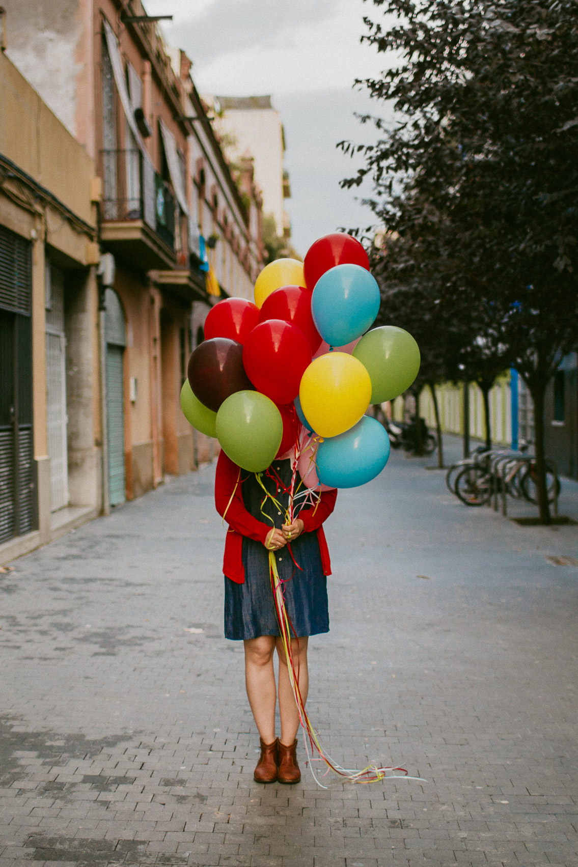 Up inspired photoshoot - The cat, you and us