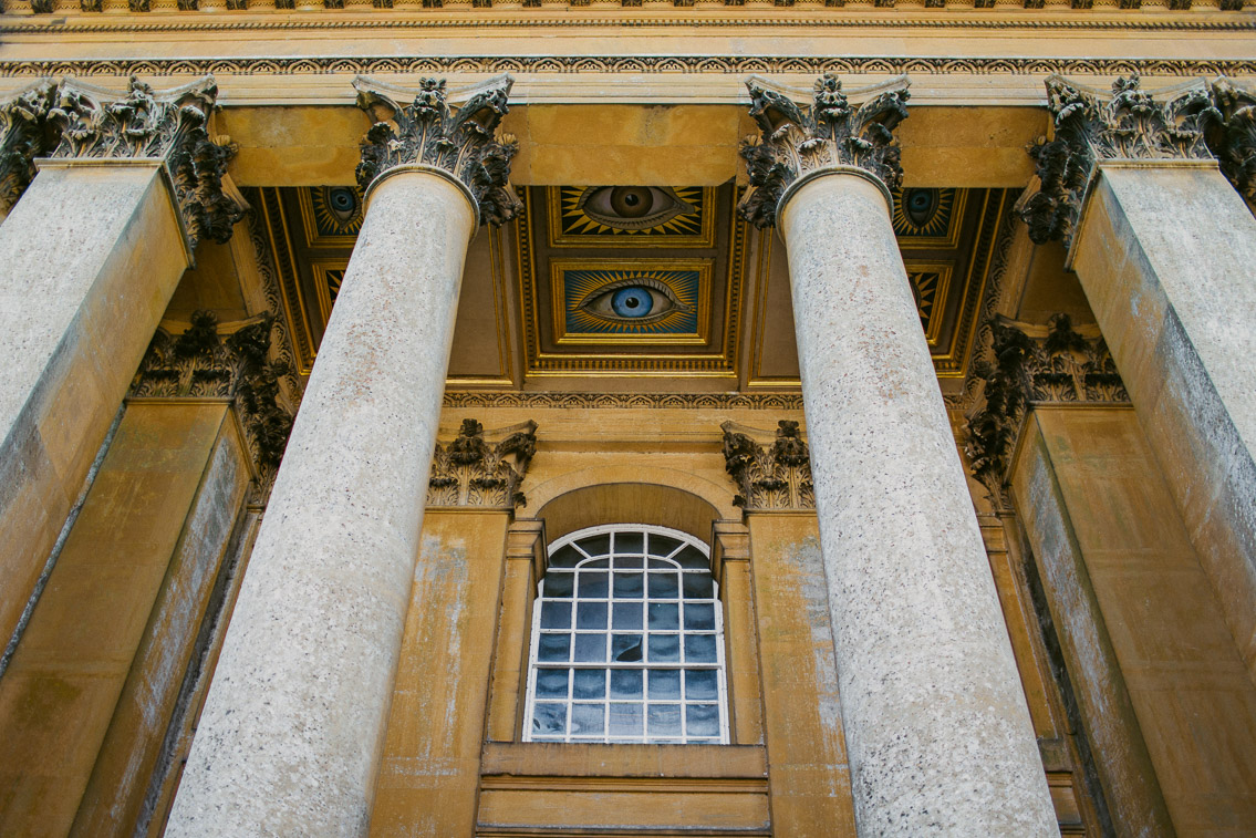 Blenheim palace - The cat, you and us