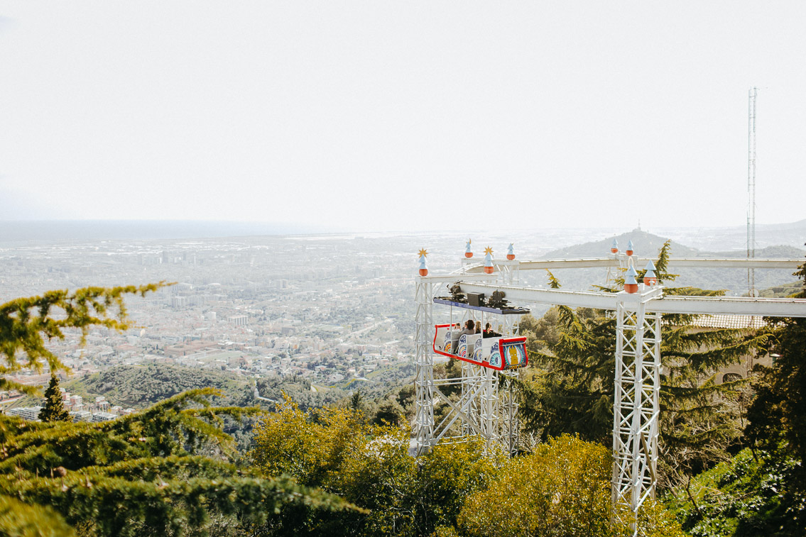 Tibidabo - The cat, you and us