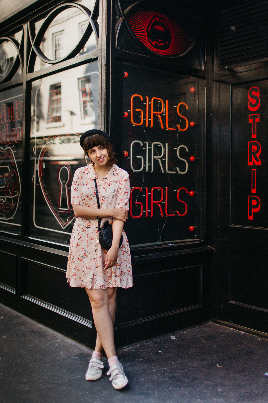 London neon lights Girls - The cat, you and us