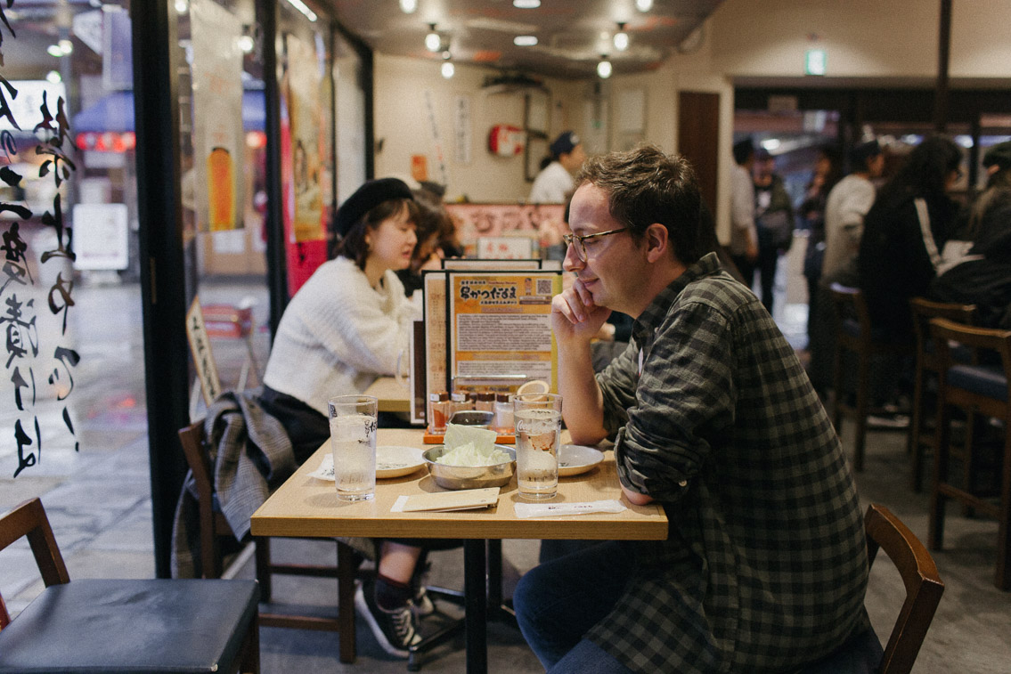 Osaka Shinsekai Daruma Kushikatsu - The cat, you and us