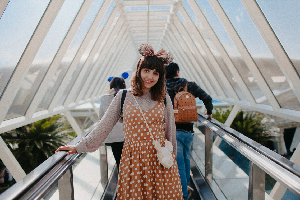 Tokyo Disneyland Space Mountain - The cat, you and us