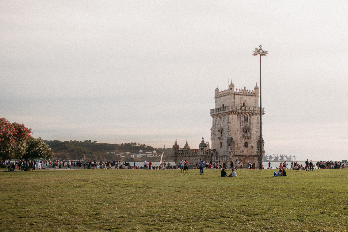 Torre de Belém - The cat, you and us