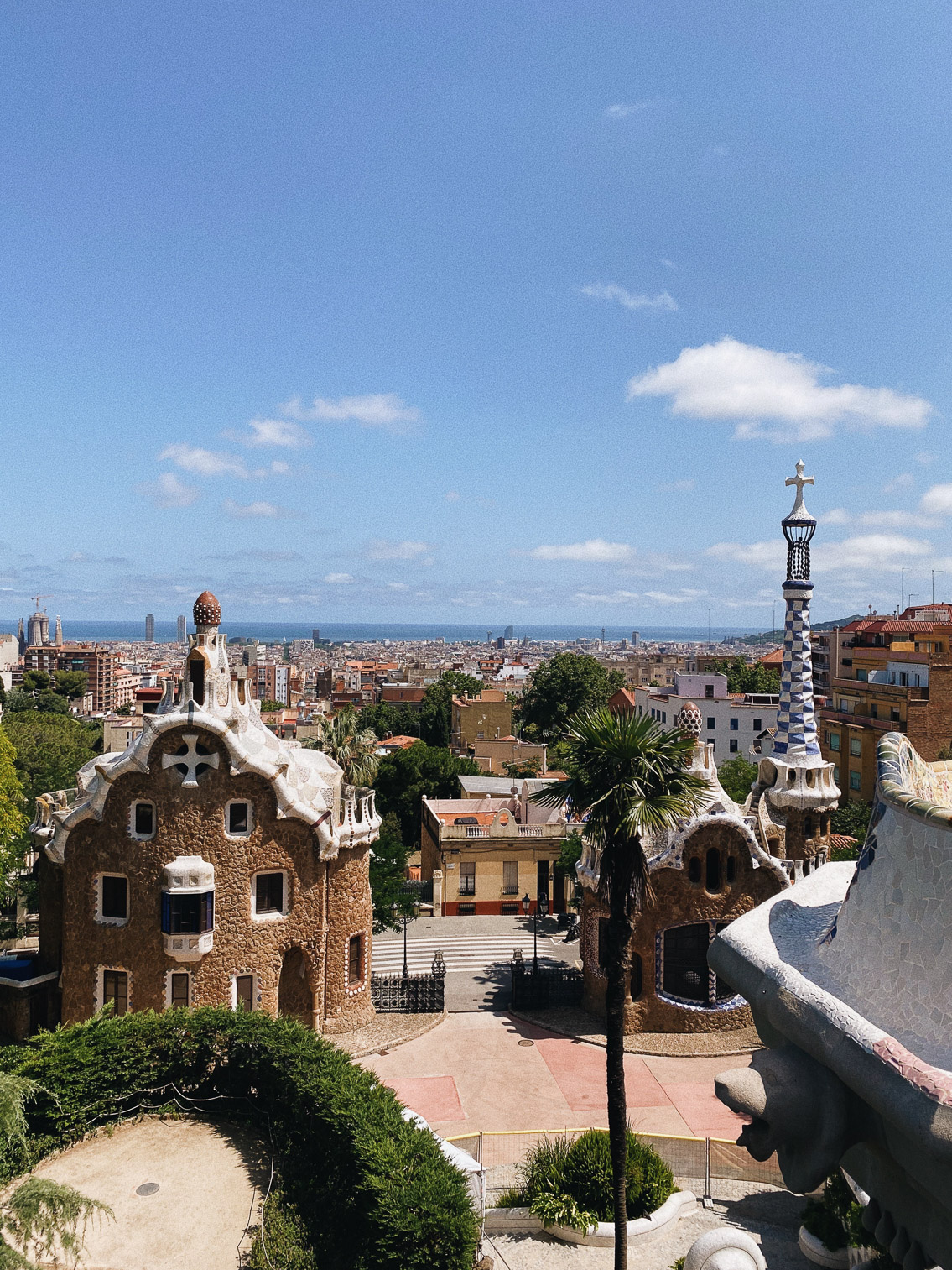 Park Guell Barcelona 2020 - The cat, you and us