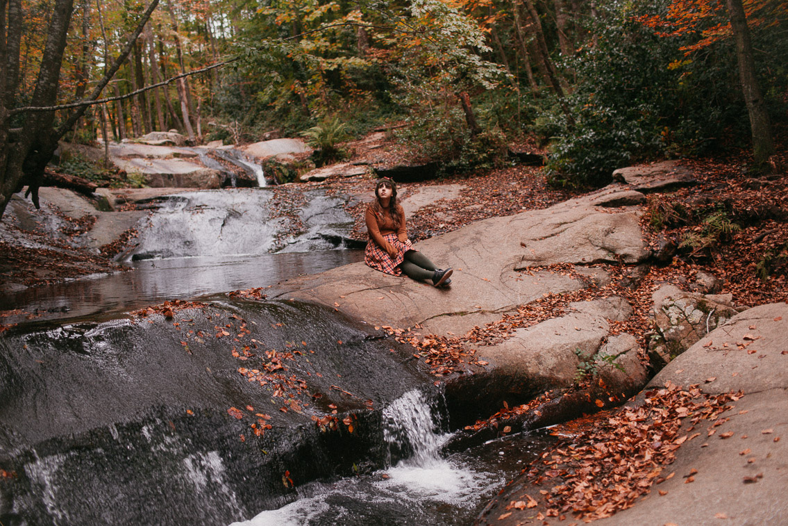 Montseny Pantà de Santa Fe fall colors (otoño, tardor) - The cat, you and us