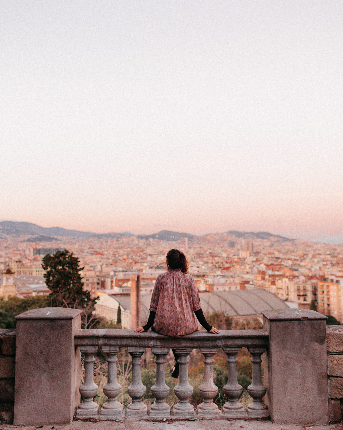 Sunset Montjuic Barcelona 2021 - The cat, you and us