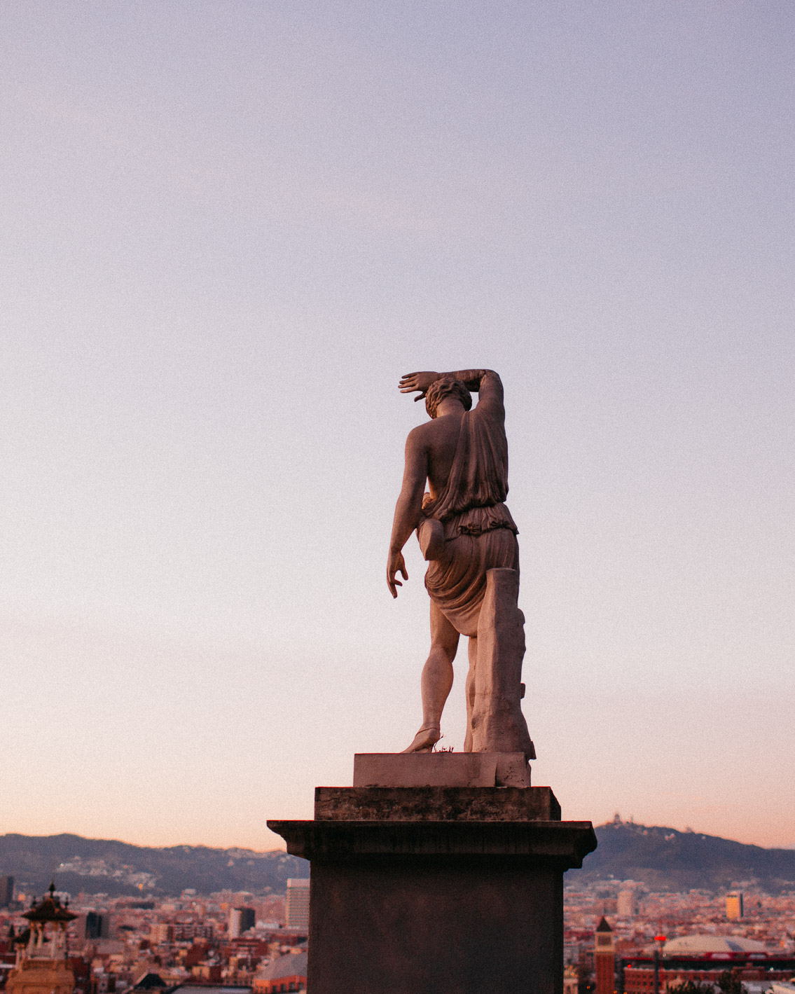 Sunset Montjuic Barcelona 2021 - The cat, you and us